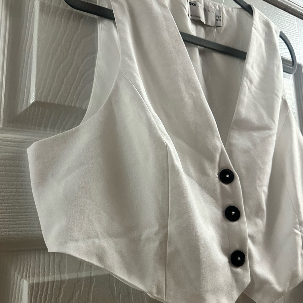 🆕 ASOS DESIGN Cropped Button Down Vest Size 12 - Picture 5 of 12